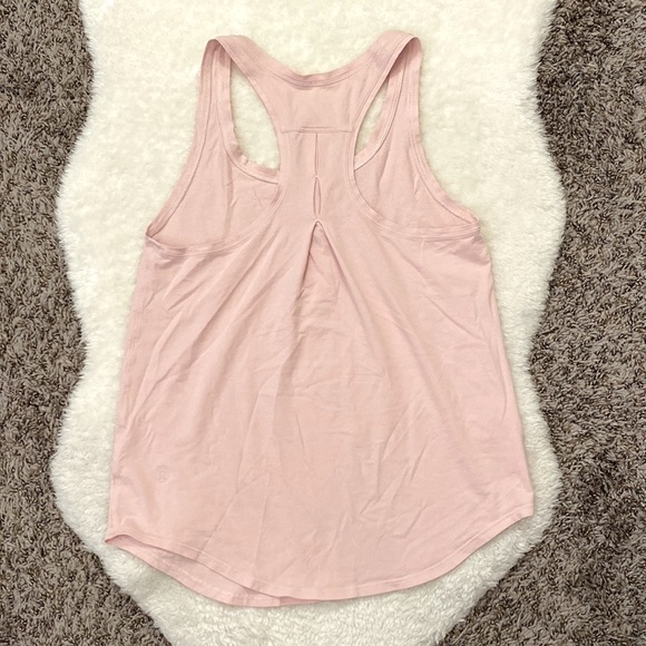 Light pink lululemon tank top - Picture 5 of 7